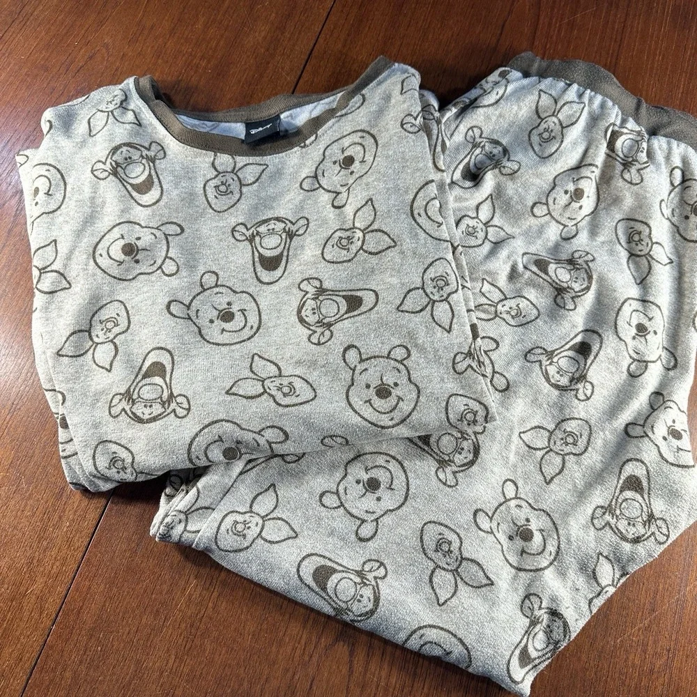 Disney‎ Winnie the Pooh Pajama Set Womens Medium Brown Knit Joggers 2pc - Picture 5 of 12